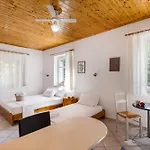 Apartamento Kerkis Traditional *
