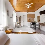Kerkis Traditional Apartamento Drymon