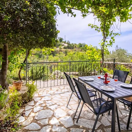 Kerkis Traditional Apartamento Drymon